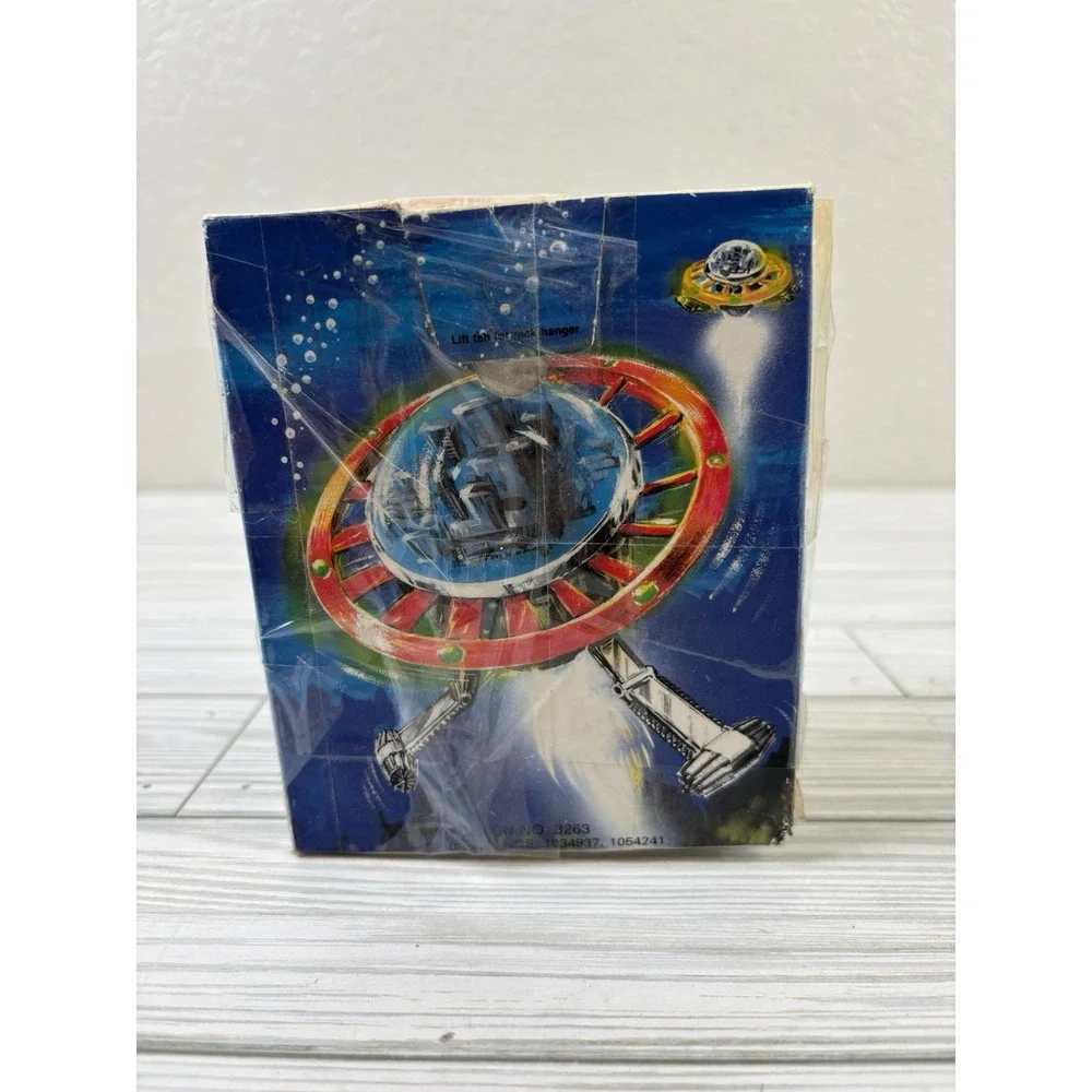 Vintage Penn Plax U.F.O. Interplanetary Voyager Aquarium Ornament Orange